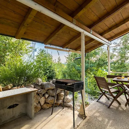 With Parking Space Njivice, Krk - 21769 Apartamento